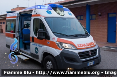 Fiat Ducato X290
Lombardia Soccorso Gorla Maggiore
Ambulanza 15
Allestita Orion

Parole chiave: Fiat Ducato_X290 Ambulanza