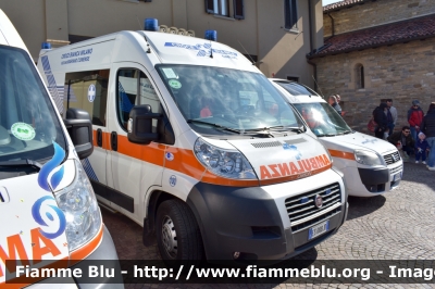 Fiat Ducato X250
Croce Bianca Milano
Sezione di Mariano Comense
Ambulanza 100
Allestita Orion
Parole chiave: Fiat Ducato_X250 Ambulanza