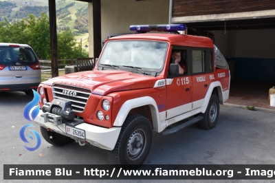 Iveco Massif
Vigili del Fuoco
Comando Provinciale di Sondrio
Distaccamento Volontario di Livigno
Allestimento Iveco-Magirus
VF 26204
Parole chiave: Iveco Massif VF26204