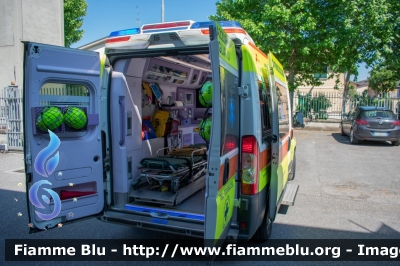 Fiat Ducato X250
Croce Azzurra Travagliato
Ambulanza 11
Allestita Aricar
Parole chiave: Fiat Ducato_X250 Ambulanza