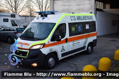 Peugeot Boxer
CTS Ambulanze Milano
Ambulanza 551
Allestita Mobitecno
Parole chiave: Peugeot Boxer Ambulanza