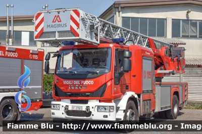 Iveco EuroCargo 180E32 IV Serie
Vigili del Fuoco
Comando Provinciale di Milano
AutoScala M39L da 39 metri Disco 314 allestimento Magirus
VF 27921
Parole chiave: Iveco EuroCargo_180E32_IVserie VF27921