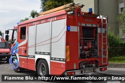 Volvo FL 280 III Serie
Vigili del Fuoco
Comando Provinciale di Milano
Distaccamento di Seregno
AutoPompaSerbatoio allestimento BAI
VF 25966
Parole chiave: Volvo FL_280_IIIserie VF25966