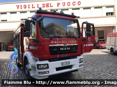 Man TGM 15.250 II serie
Vigili del Fuoco
Comando Provinciale di Roma
Via Genova
AutoPompaSerbatoio allestimento BAI
VF 29319
Parole chiave: Man TGM_15.250_IIserie VF29319