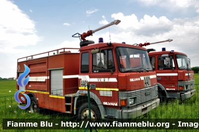 Iveco 115-17
Servizio Antincendio Aeroporto di Casale Monferrato
Ex Stabilimento Alenia Finmeccanica di Torino
AutoIdroSchiuma da 3000 litri 
di acqua e 500 litri di schiumogeno
Allestimento Silvani
Parole chiave: Iveco 115-17