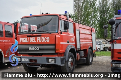 Iveco 190-26
Vigili del Fuoco
Comando Provinciale di Pisa
Distaccamento Volontario di San Miniato Basso
AutoBottePompa allestimento Baribbi
VF 16994
Parole chiave: Iveco 190-26 VF16994