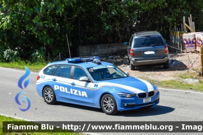 Bmw 318 F31 Touring restyle
Polizia di Stato
Polizia Stradale
Allestimento Marazzi
POLIZIA M0327
Scorta Giro D'Italia 2016
Parole chiave: Bmw 318_Touring_F31_restyle POLIZIAM0327 Giro_2016