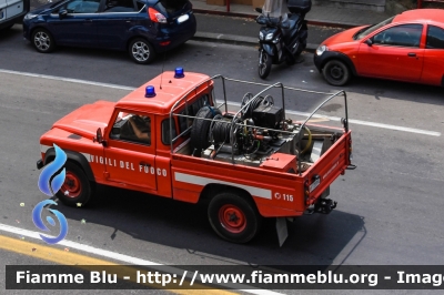 Land Rover Defender 110
Vigili del Fuoco
Comando provinciale di Firenze
Distaccamento Firenze Ovest-Indiano
VF 25994
Parole chiave: Land_Rover Defender_110 VF25994