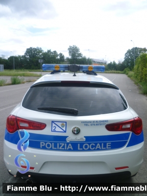 Alfa Romeo Giulietta
Polizia Locale di Alghero (SS)
Allestimento Ciabille
Parole chiave: Alfa-Romeo Giulietta