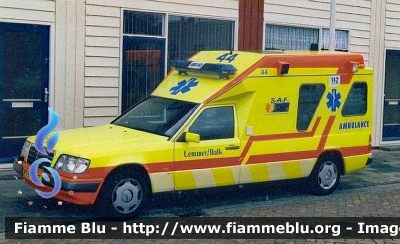 Mercedes-Benz serie W124
Nederland - Paesi Bassi
SAF Ambulance Lemmer Balk
Allestita Visser
