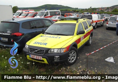 Volvo XC70
Koninkrijk België - Royaume de Belgique - Königreich Belgien - Belgio
Smur - Mug Eupen St. Nikolaus Hospital
