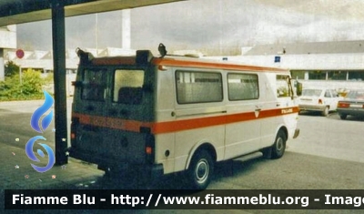 Volkswagen LT I serie
Danmark - Danimarca
Falck Ambulance
Parole chiave: Ambulanza Ambulance