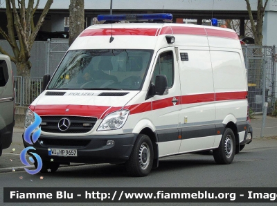 Mercedes-Benz Sprinter III serie
Bundesrepublik Deutschland - Germania
Landespolizei Hessen
Parole chiave: Ambulanza Ambulance Mercedes-Benz Sprinter_IIIserie