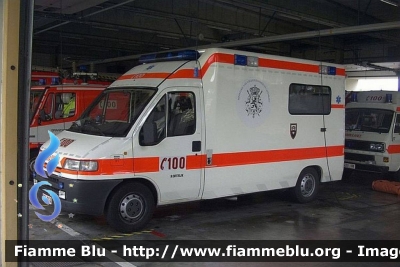 Peugeot Boxer II serie
Koninkrijk België - Royaume de Belgique - Königreich Belgien - Belgio
Brandweer Kortrijk - Courtrai

Parole chiave: Ambulanza Ambulance Peugeot Boxer_IIserie