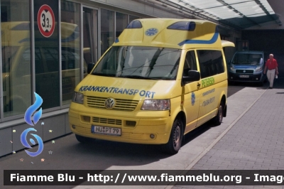 Volkswagen Transporter T5
Bundesrepublik Deutschland - Germany - Germania
Petresen Krankentransport
Parole chiave: Ambulanza Ambulance Volkswagen Transporter_T5