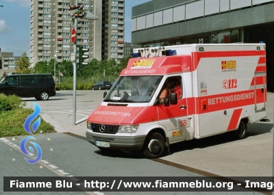 Mercedes-Benz Sprinter I serie
Bundesrepublik Deutschland - Germania
ASB
Arbeiter Samariter Bund
Parole chiave: Mercedes-Benz Sprinter_Iserie Ambulanza Ambulance