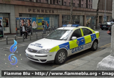 Ford Mondeo II serie
Éire - Ireland - Irlanda
An Garda Sìochàna
Trafic Corps
