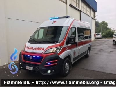 Fiat Ducato X290
Croce Rossa Italiana
Comitato Locale di Lomazzo (CO)
Allestita Ambitalia
CRI 857 AE
Parole chiave: Fiat Ducato_X290 CRI857AE Ambulanza