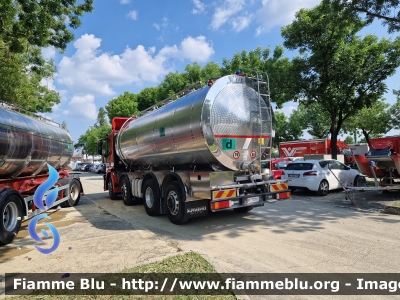 Iveco Stralis AD320S42 III serie
Vigili del Fuoco
Comando Provinciale di Torino
VF 32714
Parole chiave: Iveco Stralis_AD320S42_IIIserie VF32714