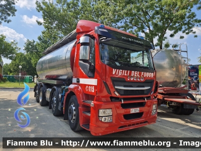 Iveco Stralis AD320S42 III serie
Vigili del Fuoco
Comando Provinciale di Torino
VF 32714
Parole chiave: Iveco Stralis_AD320S42_IIIserie VF32714