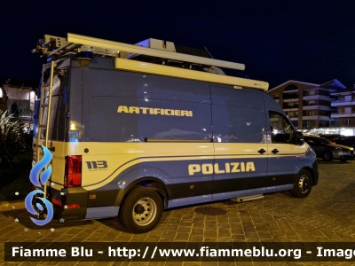 Volkswagen Crafter II serie
Polizia di Stato
Unità Artificieri
Allestimento Tekne
POLIZIA M6639
Parole chiave: Volkswagen Crafter_IIserie POLIZIA M6639