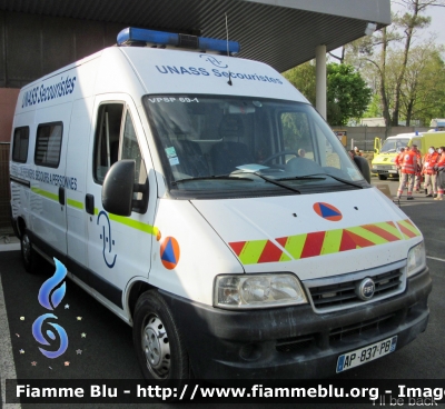 Fiat Ducato III serie 
France - Francia
Union Nationale des Associations de Secouristes et Sauveteurs 
Parole chiave: Fiat Ducato_IIIserie Ambulanza