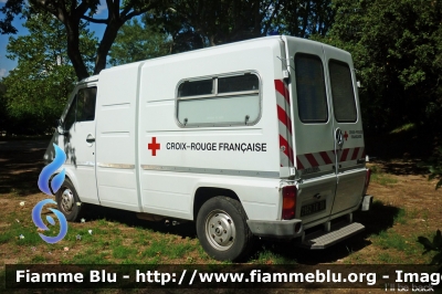 Renault Master I serie
France - Francia
Croix-Rouge Française 
Parole chiave: Ambulanza Renault Master_Iserie