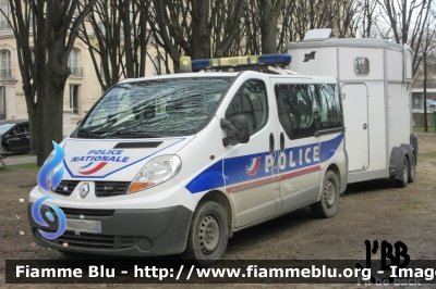 Renault Trafic III serie
France - Francia
Police Nationale
