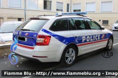 Skoda Octavia Wagon V serie
France - Francia
Police Nationale
Parole chiave: Skoda Octavia_Wagon_Vserie