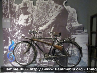 Bicicletta
Portugal - Portogallo
Guardia National Republicana 
Museo di Lisbona
