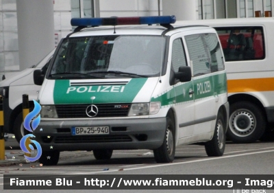 Mercedes-Benz Vito I serie
Bundesrepublik Deutschland - Germania
Bundespolizei - Polizia di Stato 
Parole chiave: Mercede-Benz Vito_Iserie