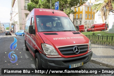 Mercedes-Benz Sprinter III serie 
Portugal - Portogallo
Bombeiros Voluntários de Lisboa
Parole chiave: Ambulanza Mercedes-Benz Sprinter_IIIserie