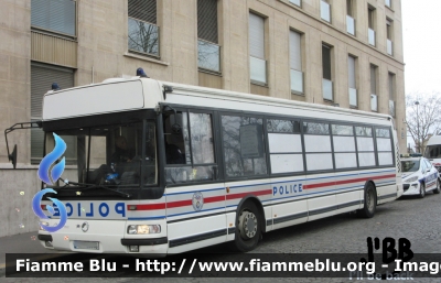 Irisbus ?
France - Francia
Police Nationale
Direction Opérationnelle des Services Techniques et Logistiques (DOSTL)
