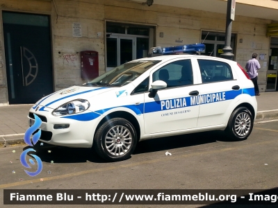 Fiat Punto VI serie
Polizia Municipale
Comune di Salerno
Parole chiave: Fiat Punto_VIserie