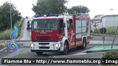 Iveco Stralis AF190S40 I serie
Vigili del Fuoco
Comando Provinciale di Cosenza
AutoPompaSerbatoio Distaccamento Permanente di Rende (CS)
VF 23967
Parole chiave: Iveco Stralis_AF190S40_Iserie VF23967