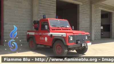 Land Rover Defender 90
Vigili del Fuoco
Comando Provinciale di Catanzaro
Distaccamento Permanente di Soverato (CZ)
Antincendio Boschivo 
VF 22338
Parole chiave: Land_Rover_Defender_90_Catanzaro_AIB_Soverato VF22338