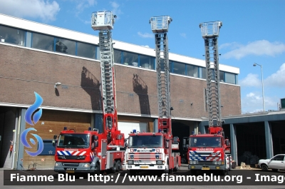 Vari
Nederland - Paesi Bassi
Brandweer Rotterdam
Parole chiave: Scania 93M Daf LF_IIserie 1900