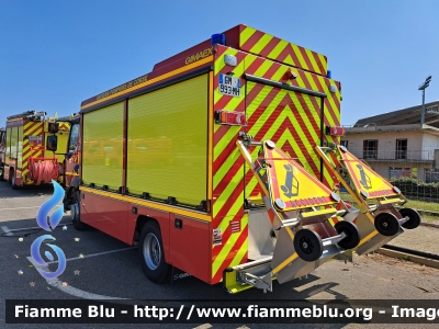 Renault Trucks D
France - Francia
Serviziu d'Incendiu è succursu di u Cismonte - Sapeurs-pompiers de l'Haute Corse - Vigili del Fuoco dell'Alta Corsica
Véhicule de Secours Routier - Autocarro per il soccorso tecnico stradale
Allestimento Gimaex
Parole chiave: Renault_Trucks D SIS_2B