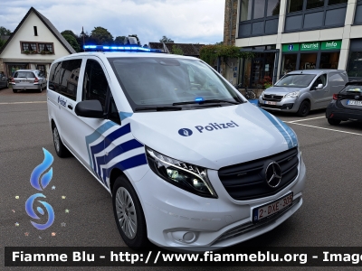 Mercedes-Benz Classe V
Belgique - België - Belgien
Polizei Zone Eifel - Police de l'Eifel - Polizia dell'Eifel
Streifenwagen - Patrouille - Autopattuglia
Parole chiave: Mercedes-Benz Classe_V polizei_eifel