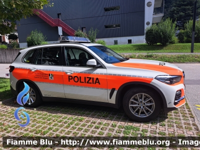 BMW X5 G05
Schweiz - Suisse - Svizra - Svizzera
Polizia Cantonale dei Grigioni - Kantonspolizei Graubünden

Parole chiave: BMW X5_G05 polizia_cantonale_grigioni