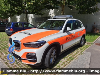 BMW X5 G05
Schweiz - Suisse - Svizra - Svizzera
Polizia Cantonale dei Grigioni - Kantonspolizei Graubünden

Parole chiave: BMW X5_G05 polizia_cantonale_grigioni