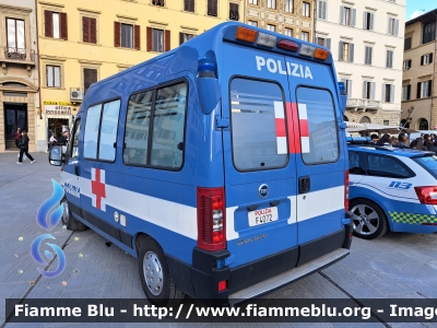 Fiat Ducato III serie
Polizia di Stato
Servizio Sanitario
Ambulanza 
Allestimento Bollanti
POLIZIA F4072
Parole chiave: Fiat Ducato_IIIserie POLIZIAF4072