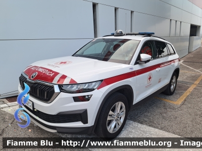 Škoda Kodiaq
Croce Rossa Italiana 
Comitato di Cesena (FC)
Automedica
Sigla radio 118 Romagna MIKE_4 
Allestimento Vision
FC 47 10-68
CRI 421 AI
Parole chiave: Skoda kodiaq CRI421AI