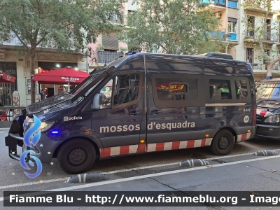 Mercedes-Benz Sprinter IV serie
España - Spagna
Mossos d'Esquadra - Polizia della Catalogna
Brigata Mobile
CME 0229
Parole chiave: Mercedes-Benz Sprinter_IVserie mossos_d'esquadra