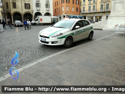 Fiat Nuova Bravo
Polizia Locale di Mantova
Auto 7
Allestimento Bertazzoni
POLIZIA LOCALE YA 135 AM
Parole chiave: Fiat Nuova_Bravo POLIZIALOCALEYA135AM