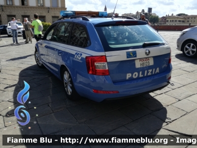 Skoda Octavia Wagon IV serie
Polizia di Stato
Polizia Stradale
POLIZIA H8123

Autovettura ex Autostrade S.p.a ora alla Polizia Stradale di Firenze
Servizio scorta per i Rolling Stones
Parole chiave: Skoda Octavia_Wagon_IVserie POLIZIAH8123