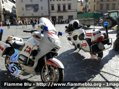 BMW R850RT II serie
Polizia Municipale di Firenze
Reparto Sicurezza Stradale
Moto 108 e 112
Parole chiave: BMW R850RT_IIserie