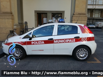 Fiat Punto VI serie
Polizia Municipale di Firenze
Autopattuglia allestimento Bertazzoni
Automezzo 15
POLIZIA LOCALE YA 678 AB
Parole chiave: Fiat Punto VI_serie PM_Firenze POLIZIALOCALEYA678AB