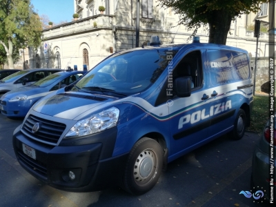 Fiat Scudo IV serie
Polizia di Stato
Unità Cinofile
POLIZIA M0494

In servizio al Lucca Comics 2017
Parole chiave: Fiat Scudo IV_serie POLIZIAM0494