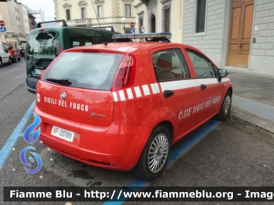 Fiat Grande Punto
Vigili del Fuoco
Comando Provinciale di Prato
VF 25189
Vettura con la barra lampeggiante sostituita
Parole chiave: Fiat Grande_Punto VF25189